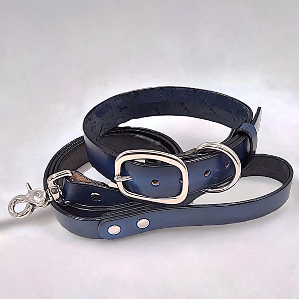 leather dog collar and leash blue by toe beans 4