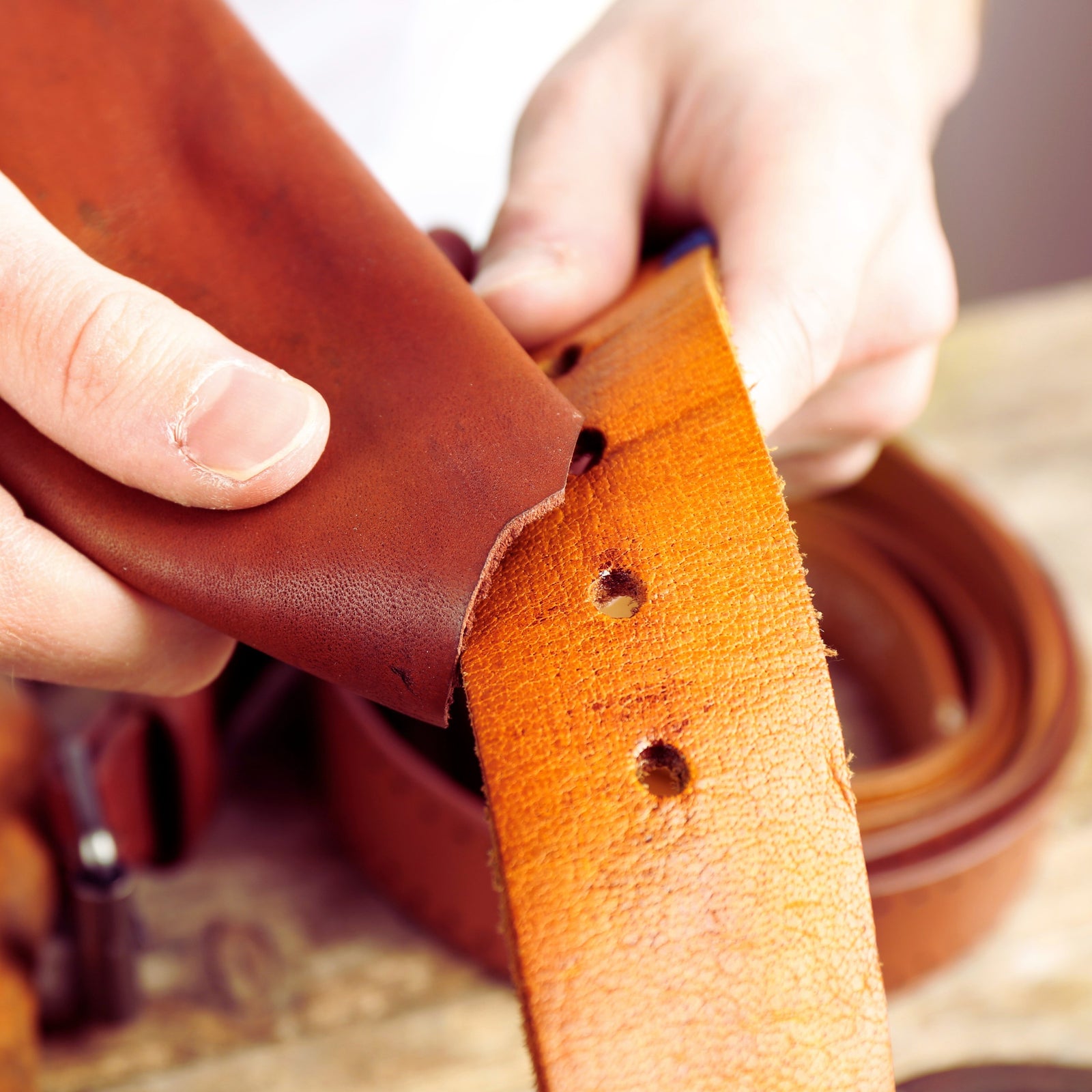 leather dog leash making by toe beans
