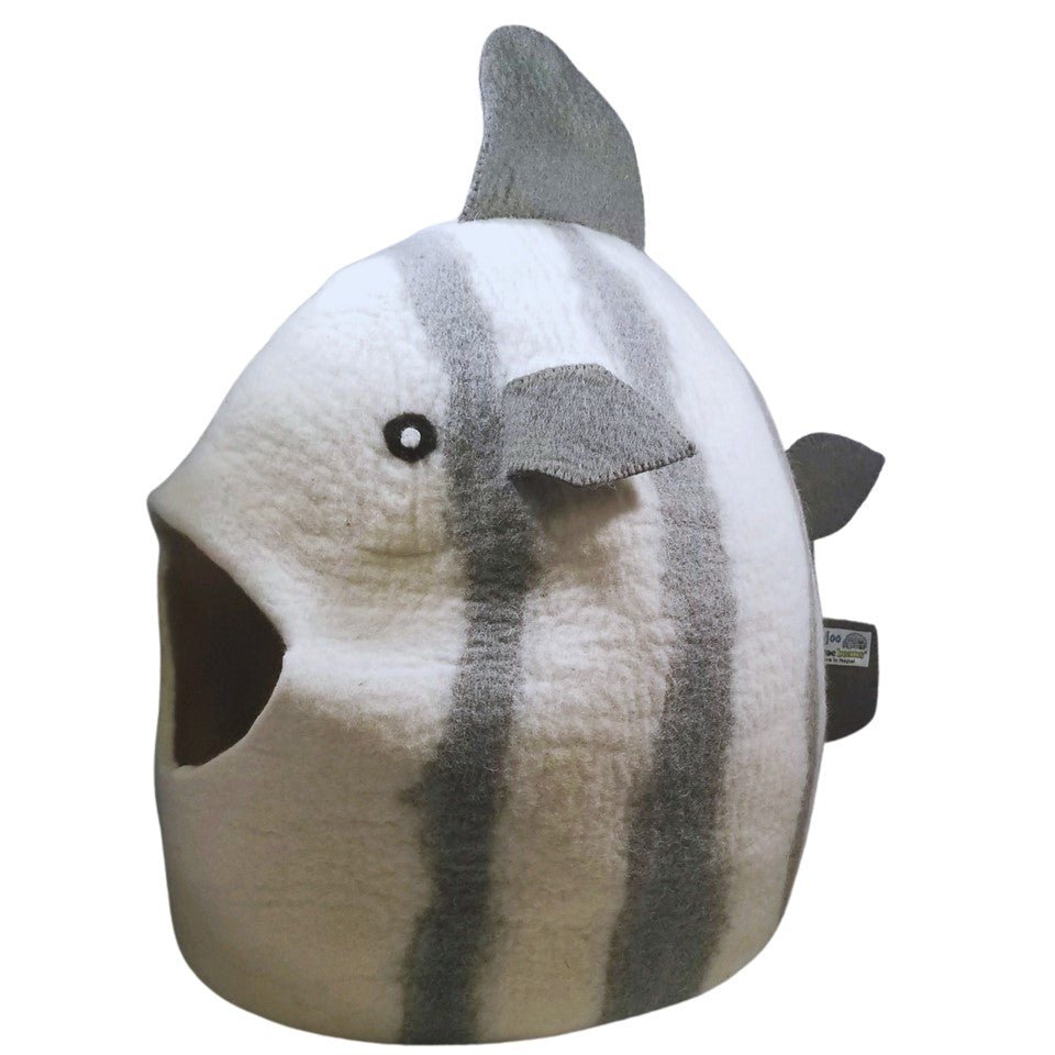 cat bed blowfish by toe beans